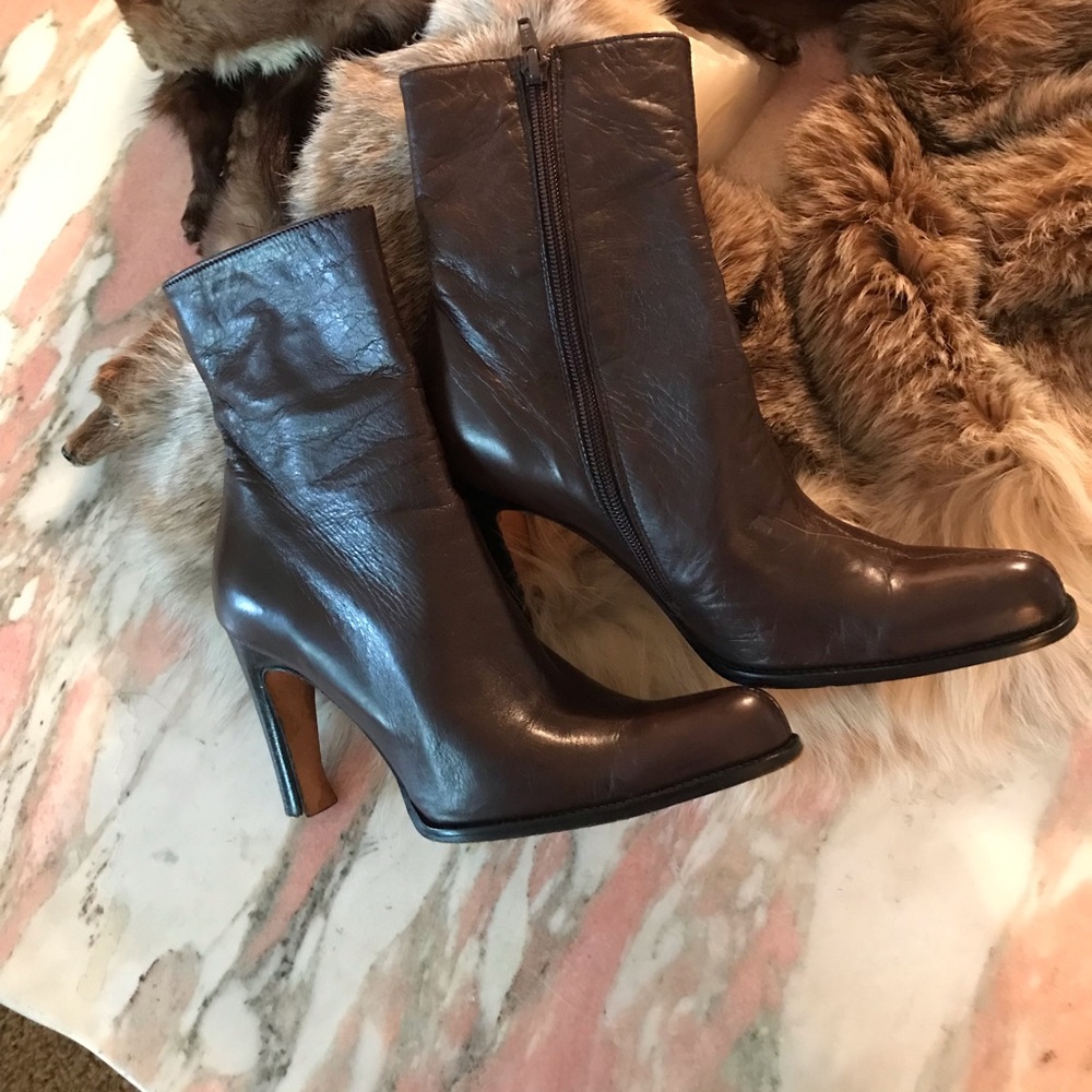 Beautiful fine brown leather heeled boots. Minimal wear. Gently worn.